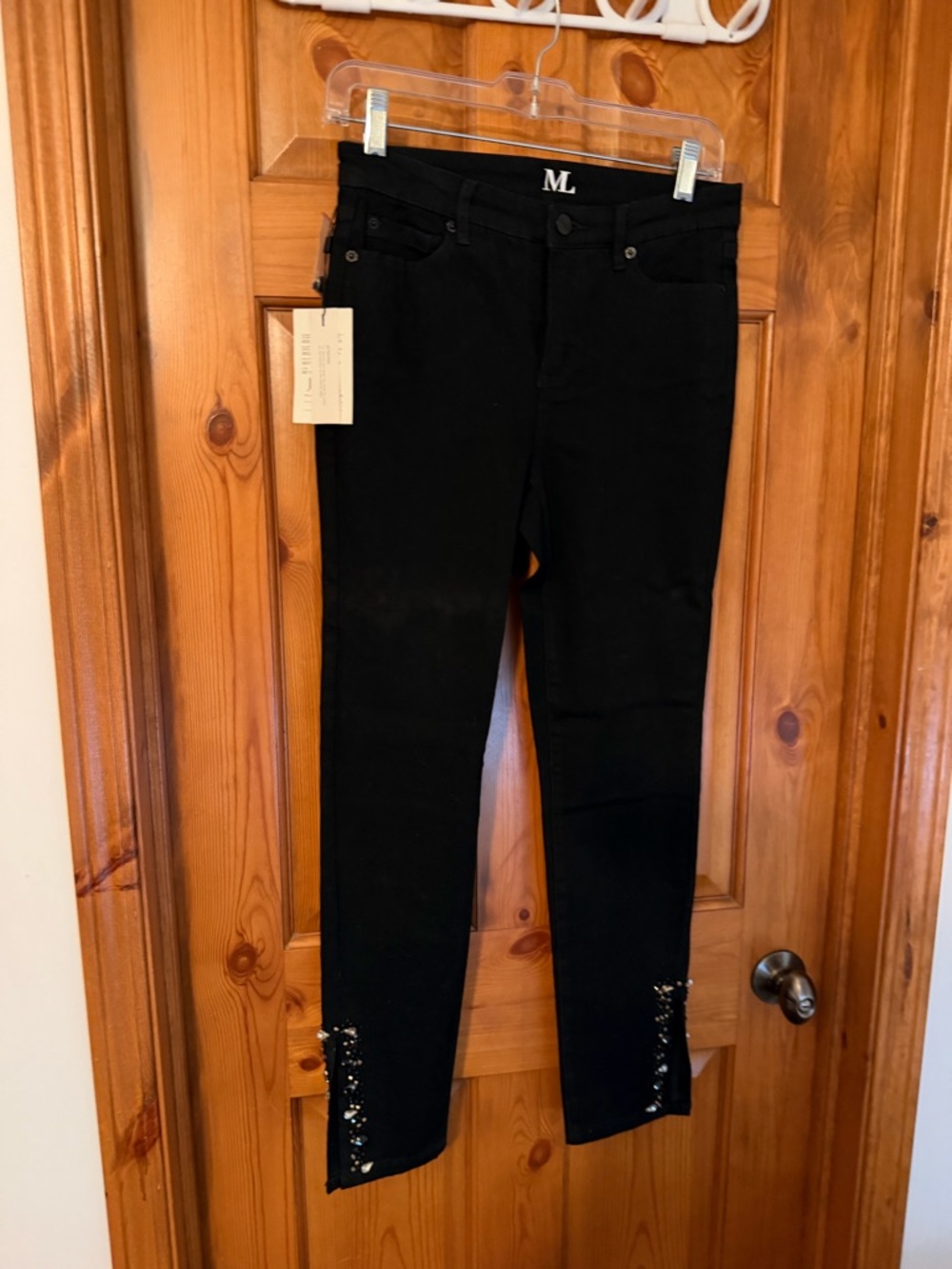 Black Embellished Hem Skinny Jeans - Sleek Women's Fit